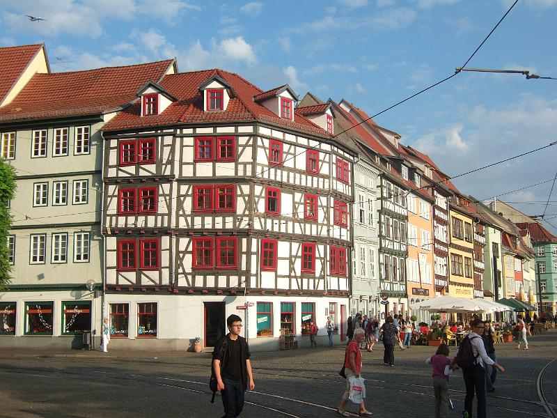 2009-08- (374).JPG - Fachwerkhaus am Domplatz Ecke Marktstraße
